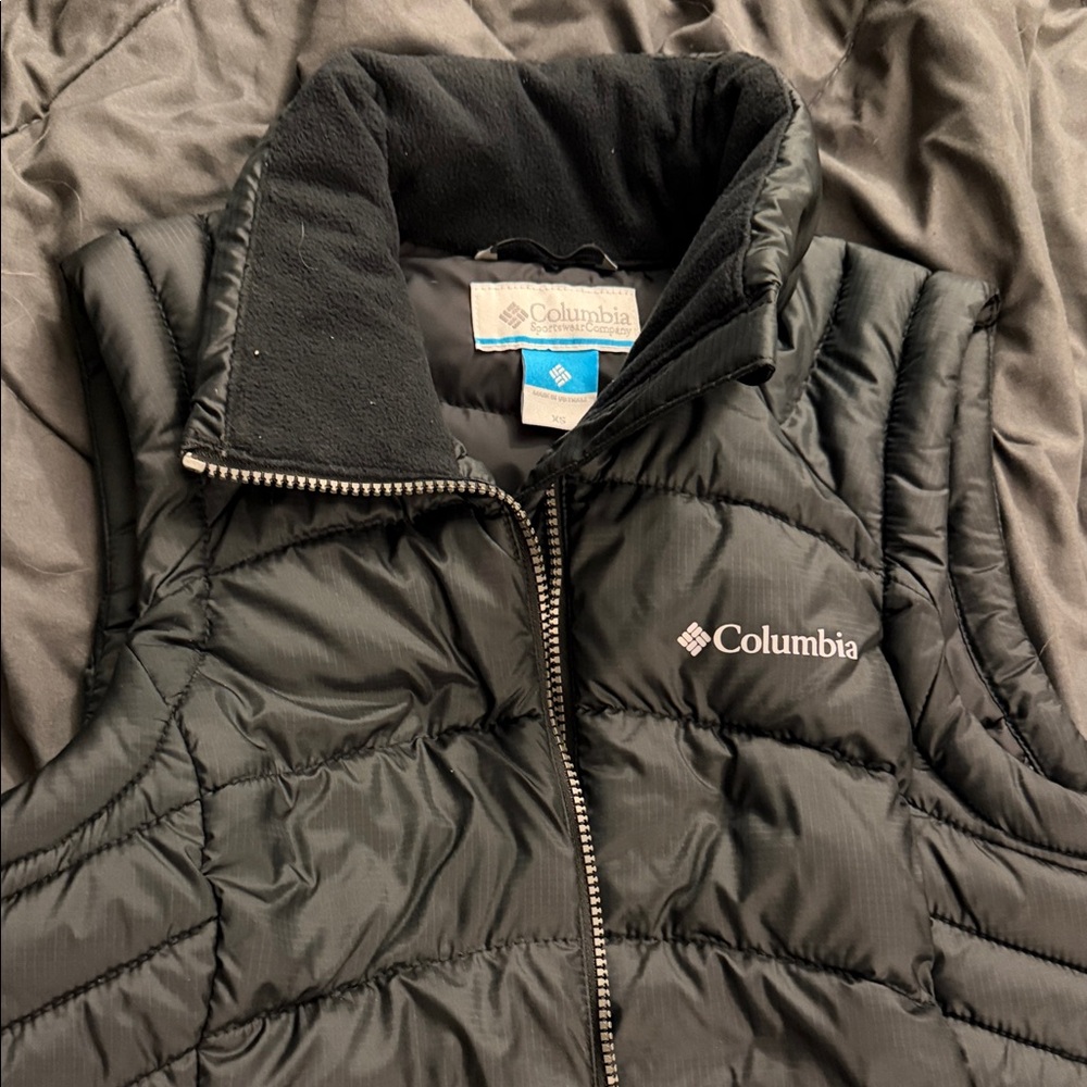 Columbia Black Quilted Vest
